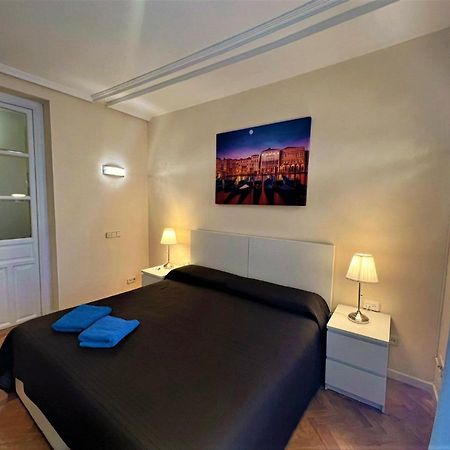 Madrid, C. Mayor Kültér fotó