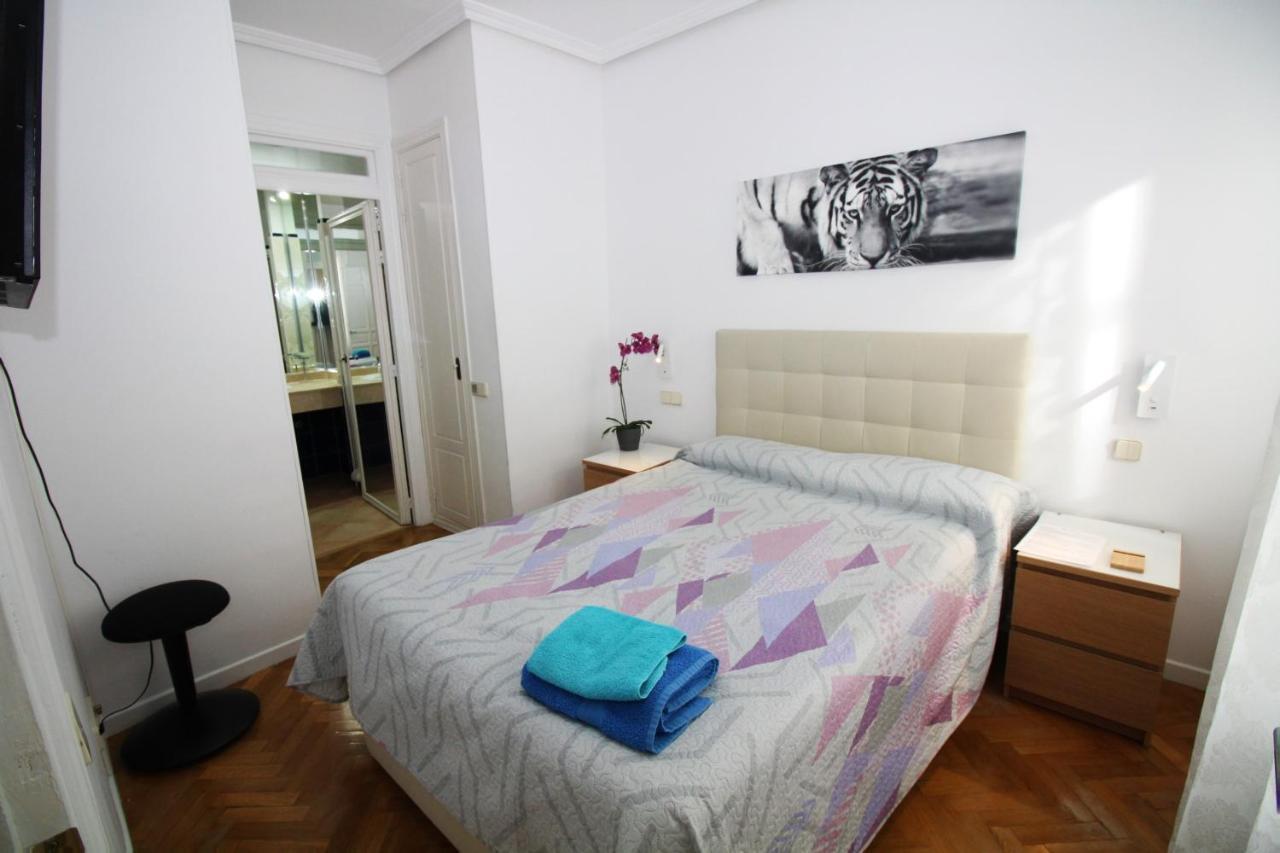 Madrid, C. Mayor Kültér fotó
