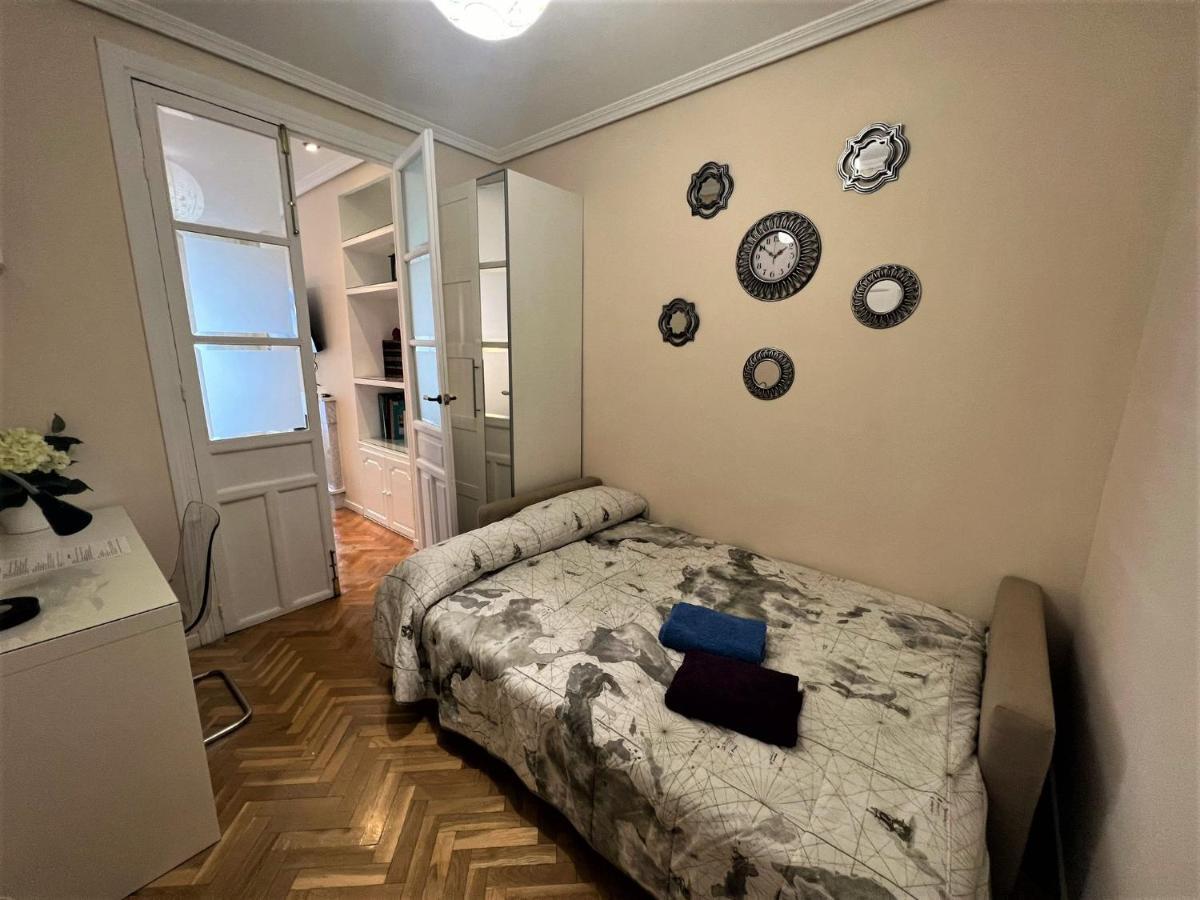 Madrid, C. Mayor Kültér fotó